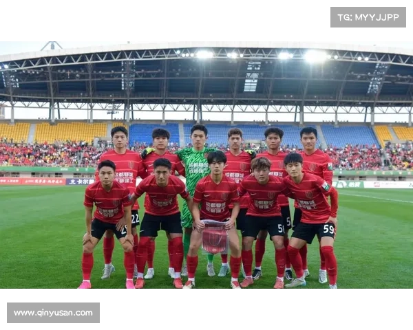 成都蓉城赛前训练迎来利好消息 四名国脚全部归队参加合练